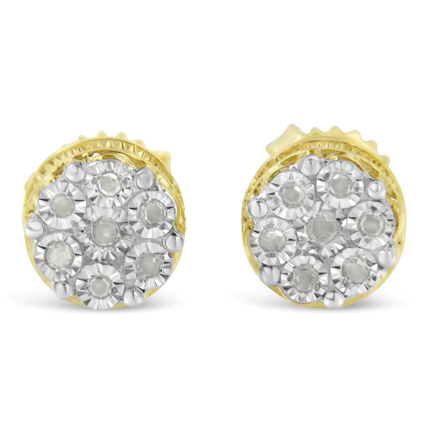 Aretes de botón de plata de ley 925 bañados en oro amarillo de 14 quilates con diamantes de 1/7 quilates (color IJ, claridad promocional I3)
